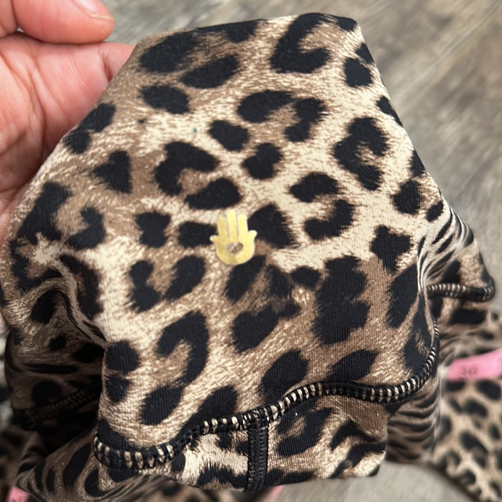 Spiritual Gangster Leopard Leggings XS - Picture 11 of 12